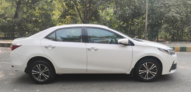 Toyota Corolla Altis 1.8 GL Second-hand 2017 Toyota Corolla Altis 1.8 GL for sale in Agra-1