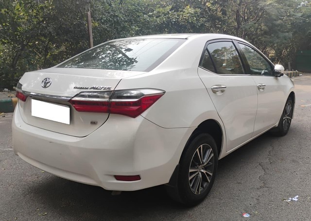 Toyota Corolla Altis 1.8 GL Second-hand 2017 Toyota Corolla Altis 1.8 GL for sale in Agra-9