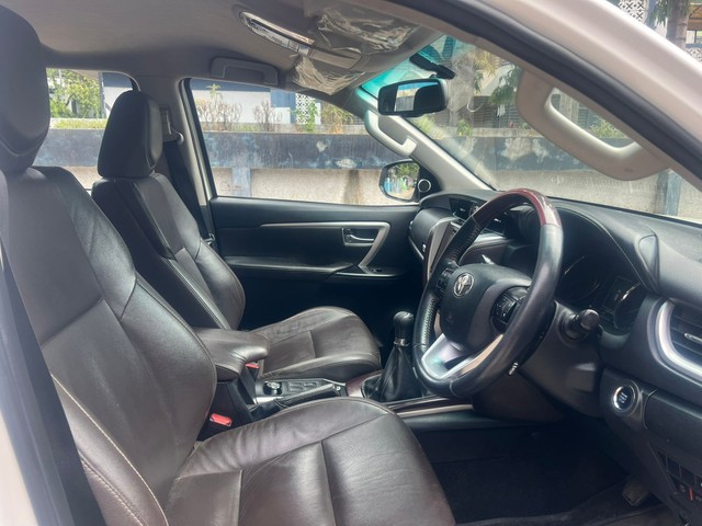 Second-hand 2019 Toyota Fortuner 2.8 2WD MT BSIV for sale in Mysore-5