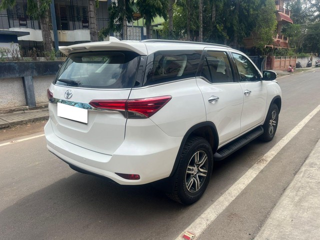 Second-hand 2019 Toyota Fortuner 2.8 2WD MT BSIV for sale in Mysore-7