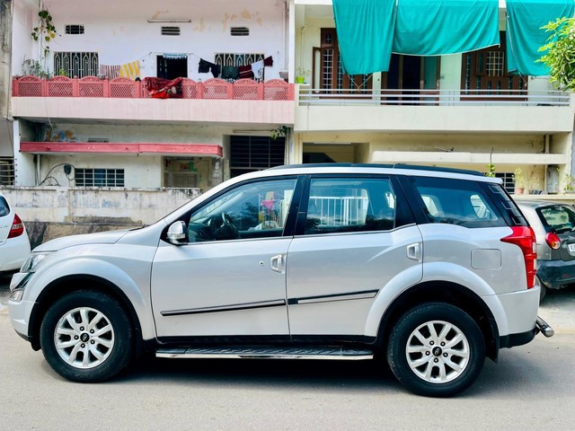 Mahindra XUV500 R W10 FWD Second-hand 2017 Mahindra XUV500 R W10 FWD for sale in Jaipur-3