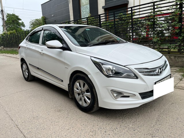 Second-hand 2015 Hyundai Verna 1.6 CRDI for sale in Faridabad-10