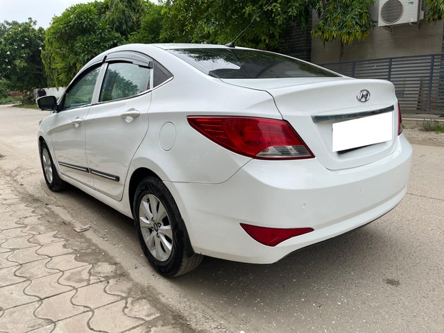 Second-hand 2015 Hyundai Verna 1.6 CRDI for sale in Faridabad-4