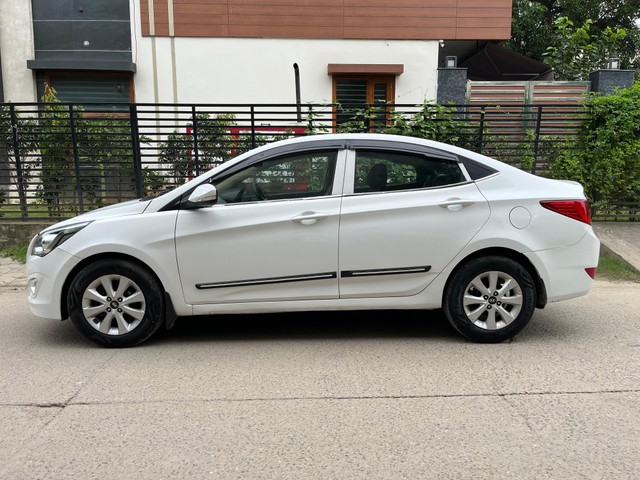 Second-hand 2015 Hyundai Verna 1.6 CRDI for sale in Faridabad-5