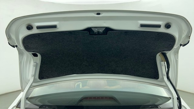 Second-hand 2022 Honda City VX MT for sale in Chennai-33