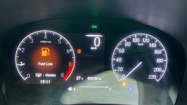 Second-hand 2022 Honda City VX MT for sale in Chennai-13