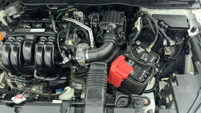 Second-hand 2022 Honda City VX MT for sale in Chennai-37