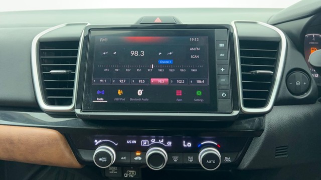 Second-hand 2022 Honda City VX MT for sale in Chennai-31