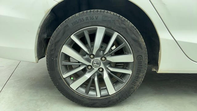 Second-hand 2022 Honda City VX MT for sale in Chennai-18