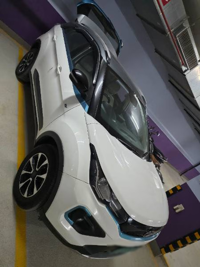 Second-hand 2020 Tata Nexon EV XZ Plus LUX for sale in New Delhi-6