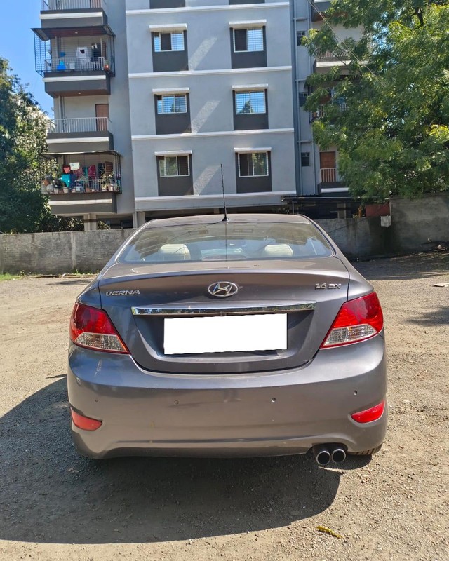 Second-hand 2014 Hyundai Verna 1.6 CRDI for sale in Nashik-2