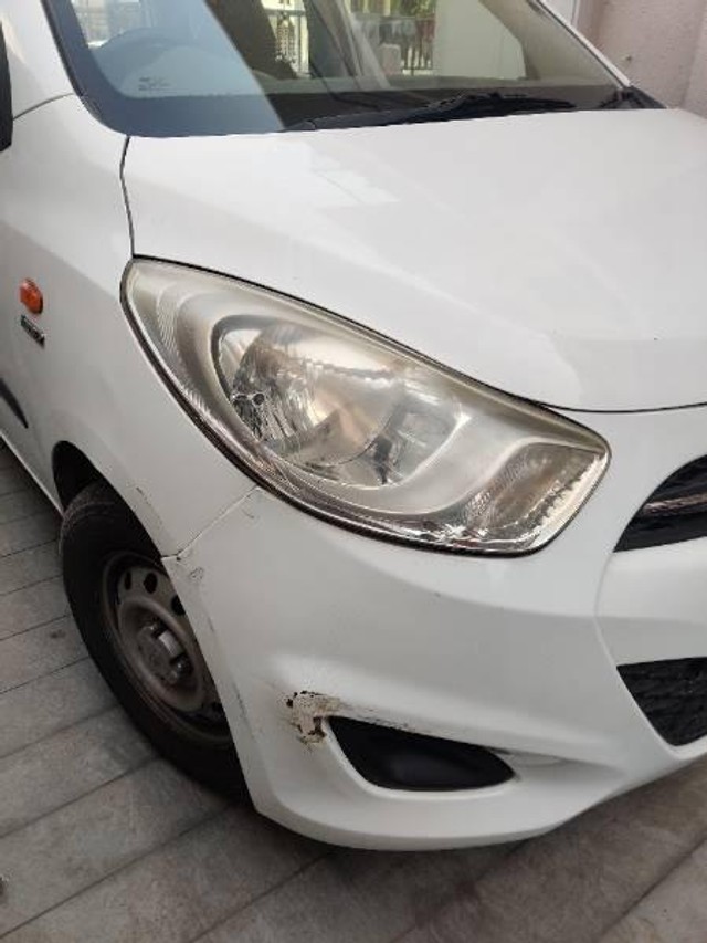 Second-hand 2012 Hyundai i10 Era for sale in Ahmedabad-2