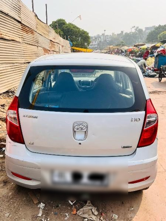 Second-hand 2011 Hyundai i10 Magna for sale in New Delhi-2