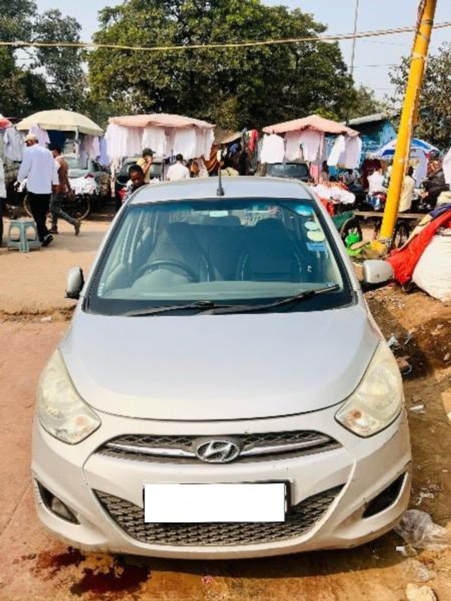 Second-hand 2011 Hyundai i10 Magna for sale in New Delhi-3