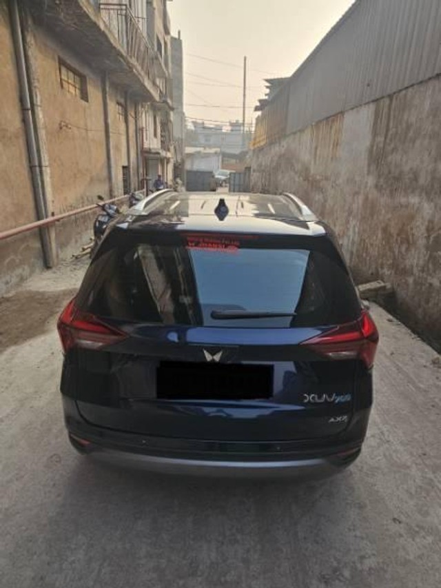 Second-hand 2022 Mahindra XUV700 AX7 Diesel AT Luxury Pack BSVI for sale in Kanpur-8