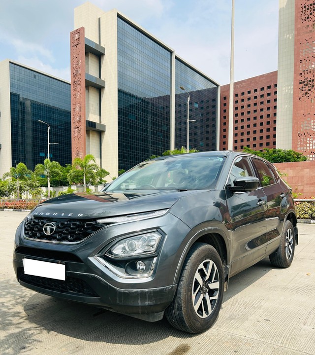 Second-hand 2022 Tata Harrier XZA Plus AT BSVI for sale in Surat-4