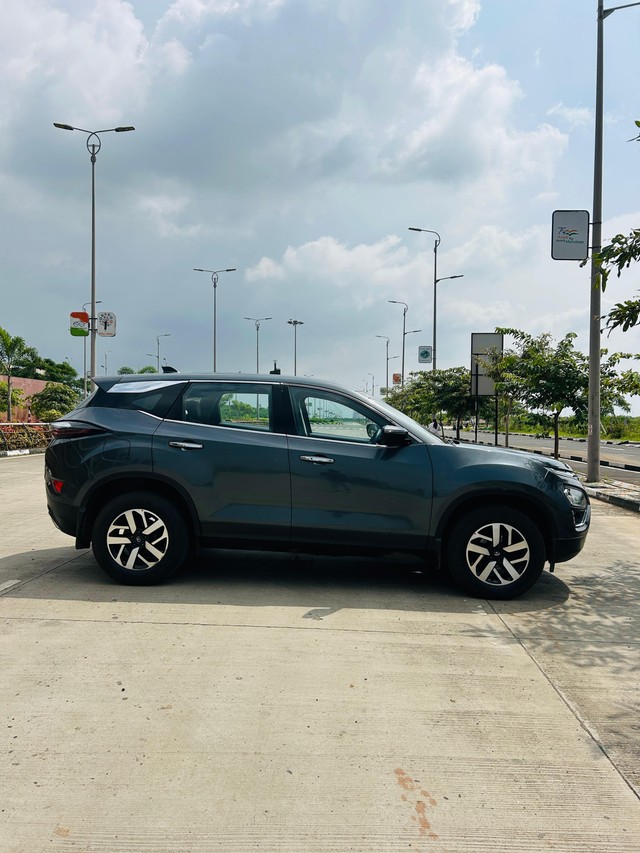 Second-hand 2022 Tata Harrier XZA Plus AT BSVI for sale in Surat-1