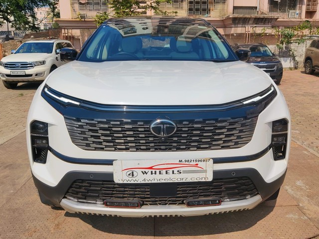 Tata Safari Accomplished Plus AT Second-hand 2024 Tata Safari Accomplished Plus AT for sale in Mumbai-4