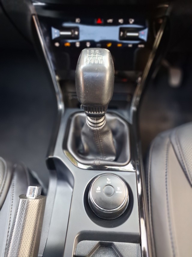 Tata Nexon Fearless Plus S DT Diesel Second-hand 2024 Tata Nexon Fearless Plus S DT Diesel for sale in Surat-12