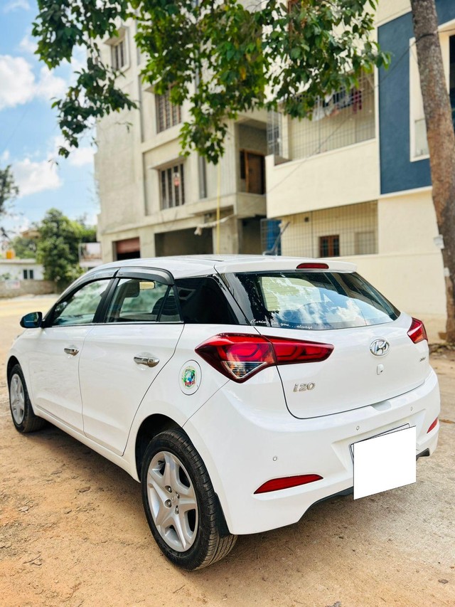 Second-hand 2017 Hyundai i20 Asta 1.2 for sale in Bangalore-4