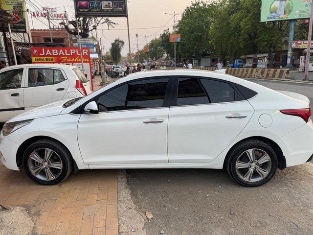 Second-hand 2019 Hyundai Verna CRDi 1.6 SX for sale in Jabalpur-3