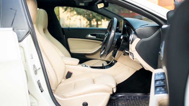 Second-hand 2016 Mercedes-Benz CLA 200 CGI Sport for sale in New Delhi-9