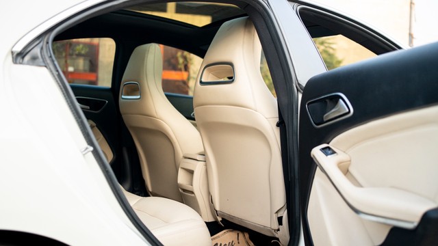 Second-hand 2016 Mercedes-Benz CLA 200 CGI Sport for sale in New Delhi-7