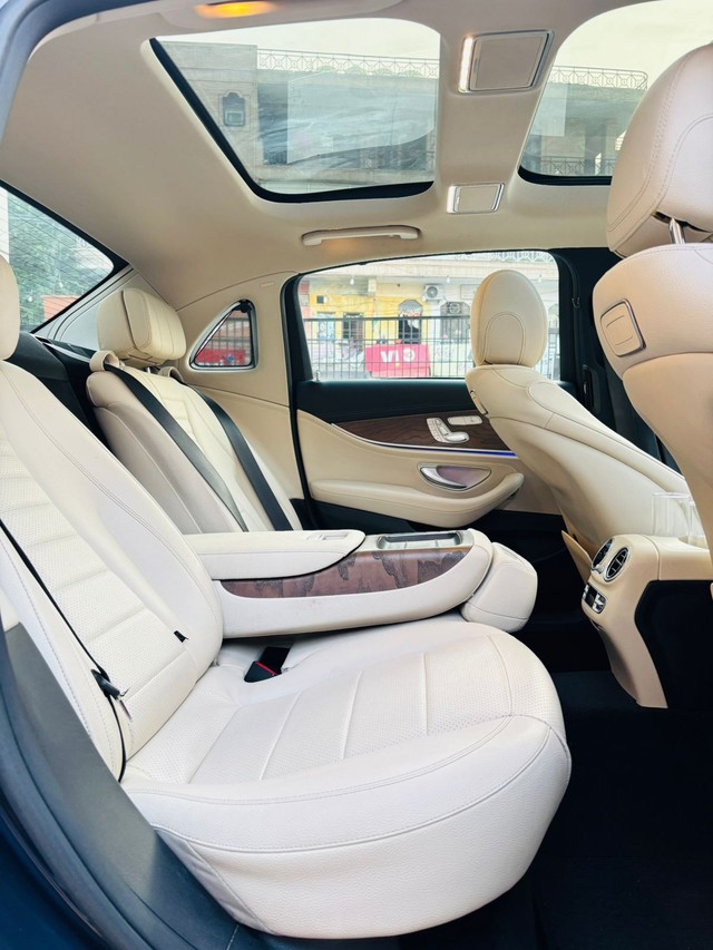 Second-hand 2019 Mercedes-Benz E-Class Exclusive E 200 BSIV for sale in New Delhi-8