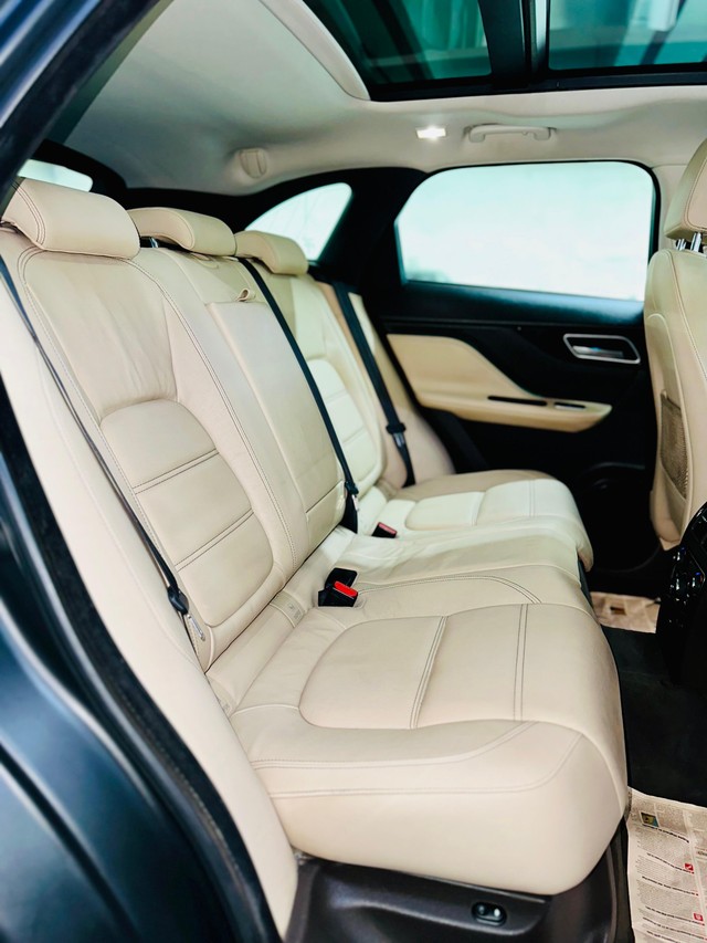 Second-hand 2019 Jaguar F-Pace Prestige 2.0 AWD for sale in Mumbai-14