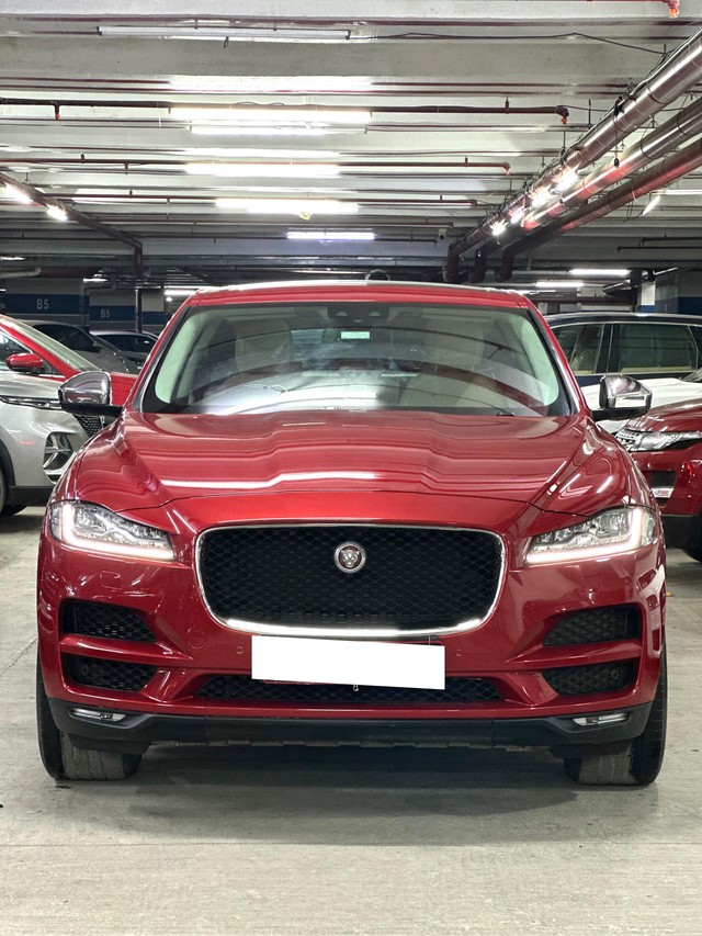 Second-hand 2019 Jaguar F-Pace Prestige 2.0 AWD for sale in Mumbai-3