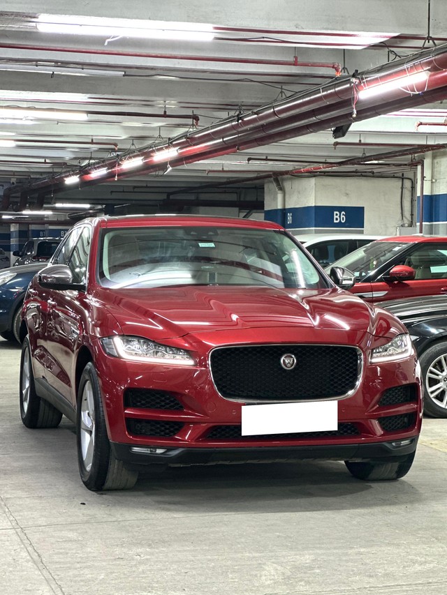 Second-hand 2019 Jaguar F-Pace Prestige 2.0 AWD for sale in Mumbai-15
