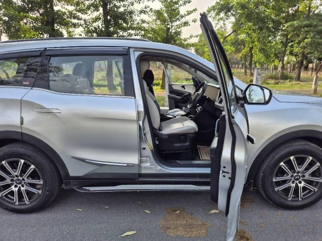 Second-hand 2022 Mahindra XUV700 AX7 AT Luxury Pack BSVI for sale in Moradabad-2