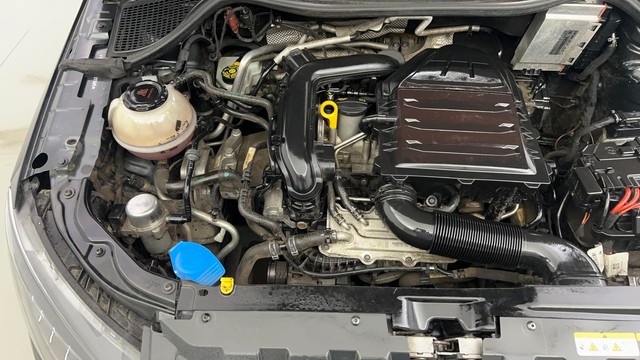 Second-hand 2021 Ford Fiesta Petrol Style for sale in Kolkata-34