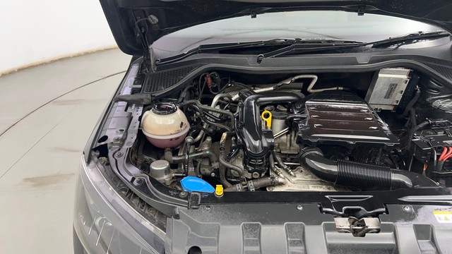 Second-hand 2021 Ford Fiesta Petrol Style for sale in Kolkata-39