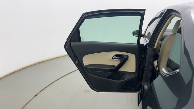 Second-hand 2021 Ford Fiesta Petrol Style for sale in Kolkata-29