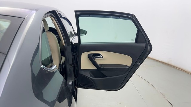 Second-hand 2021 Ford Fiesta Petrol Style for sale in Kolkata-23