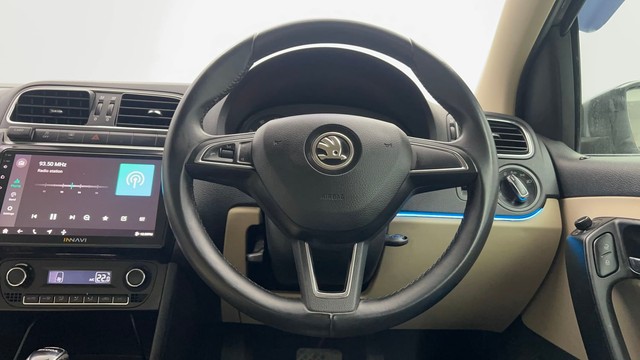 Second-hand 2021 Ford Fiesta Petrol Style for sale in Kolkata-32