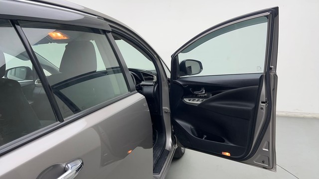 Second-hand 2022 Toyota Innova Crysta 2.7 VX 7 STR for sale in Gurgaon-16