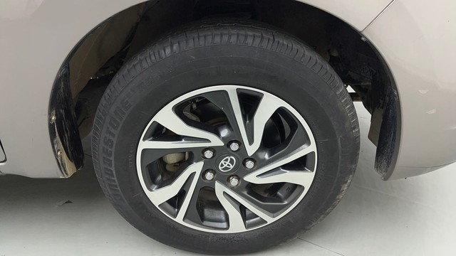 Second-hand 2022 Toyota Innova Crysta 2.7 VX 7 STR for sale in Gurgaon-17