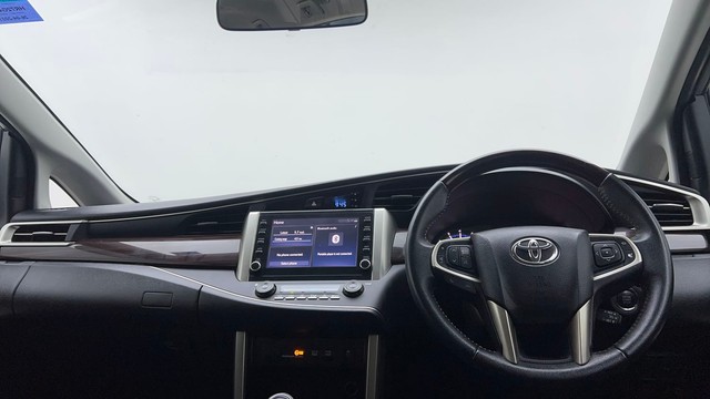 Second-hand 2022 Toyota Innova Crysta 2.7 VX 7 STR for sale in Gurgaon-11