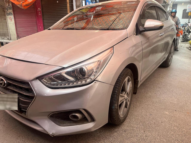 Second-hand 2018 Hyundai Verna VTVT 1.6 SX Option for sale in New Delhi-2