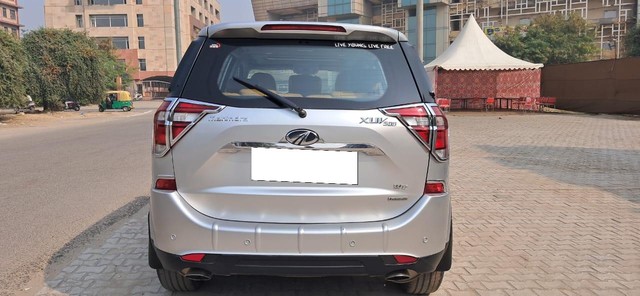 Second-hand 2019 Mahindra XUV500 W11 AT BSIV for sale in New Delhi-2