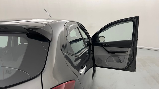Second-hand 2020 Tata Tiago XZ Plus for sale in Kanpur-16