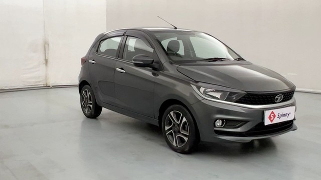 Second-hand 2020 Tata Tiago XZ Plus for sale in Kanpur-1