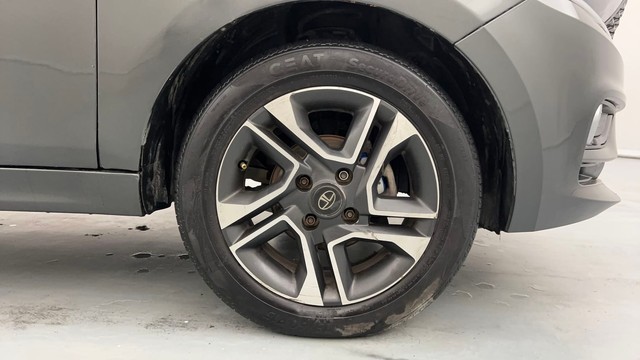 Second-hand 2020 Tata Tiago XZ Plus for sale in Kanpur-17