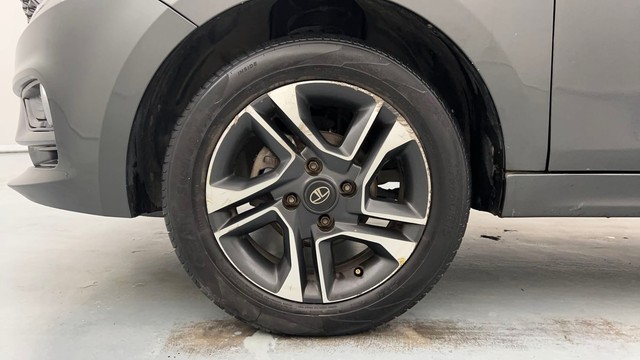 Second-hand 2020 Tata Tiago XZ Plus for sale in Kanpur-20