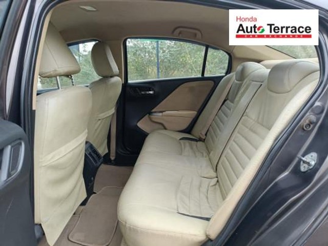 Second-hand 2014 Honda City i VTEC V for sale in Thanjavur-17