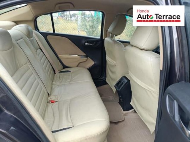 Second-hand 2014 Honda City i VTEC V for sale in Thanjavur-14