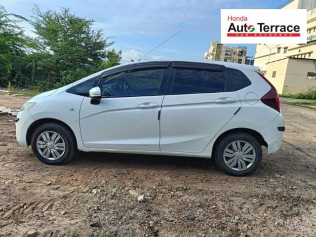 Second-hand 2018 Honda Jazz 1.5 S i DTEC for sale in Thanjavur-20