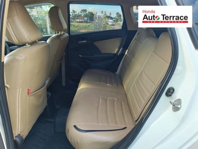 Second-hand 2018 Honda Jazz 1.5 S i DTEC for sale in Thanjavur-19